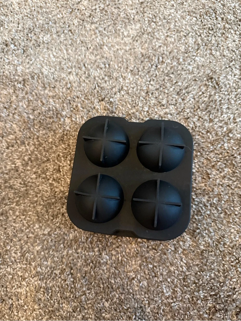 Silicone 4-Cavity Round Mold Baking or ice Tray Black